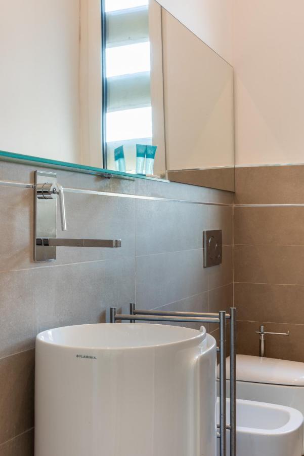 Apartamento Easylife - Wonderful Penthouse With Terrace A Few Steps From The Duomo Milán Exterior foto